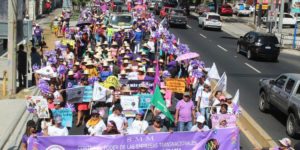 Movimiento feminista de El Salvador exige respeto a sus derechos