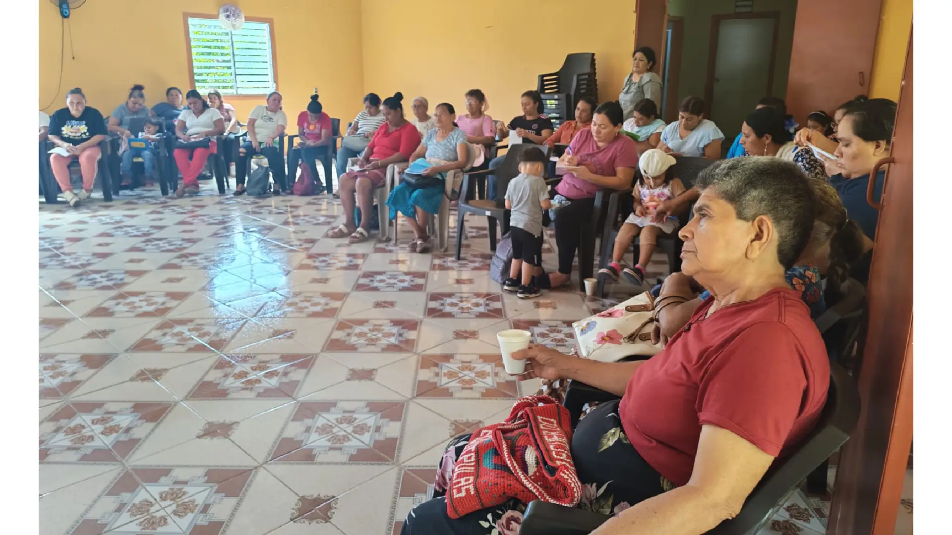 Iniciamos el proceso formativo de la Escuela Agroecológica para Mujeres y Juventudes, un proceso dirigido a 40 participantes de Mercedes Umaña y Nueva Granada