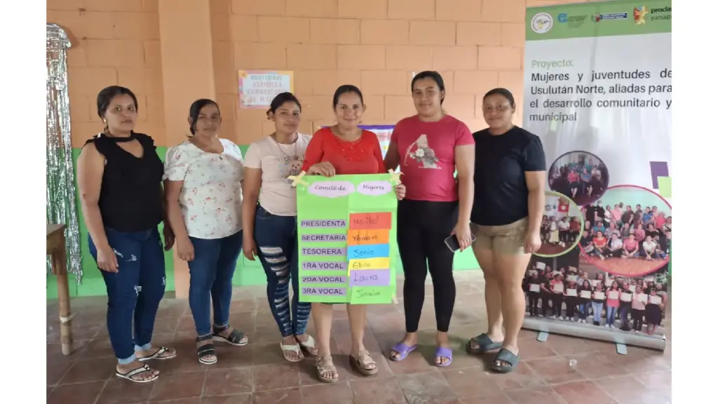 Conformación del Comité de Mujeres de la comunidad y promover espacios de participación activa para las mujeres del territorio.