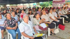 destacó la importancia de continuar fortaleciendo la organización comunitaria y el liderazgo de las mujeres como parte fundamental del desarrollo local